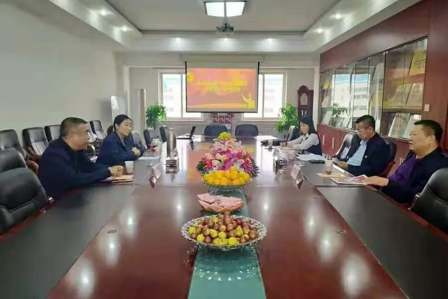 Konferensi Konferensi Konsultatif Politik Distrik Yuhong Mengunjungi Perusahaan